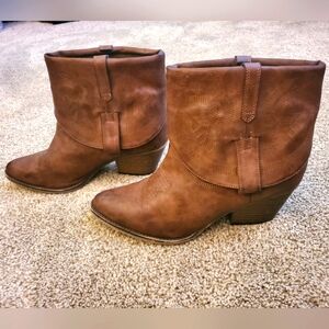 Western ankle boots